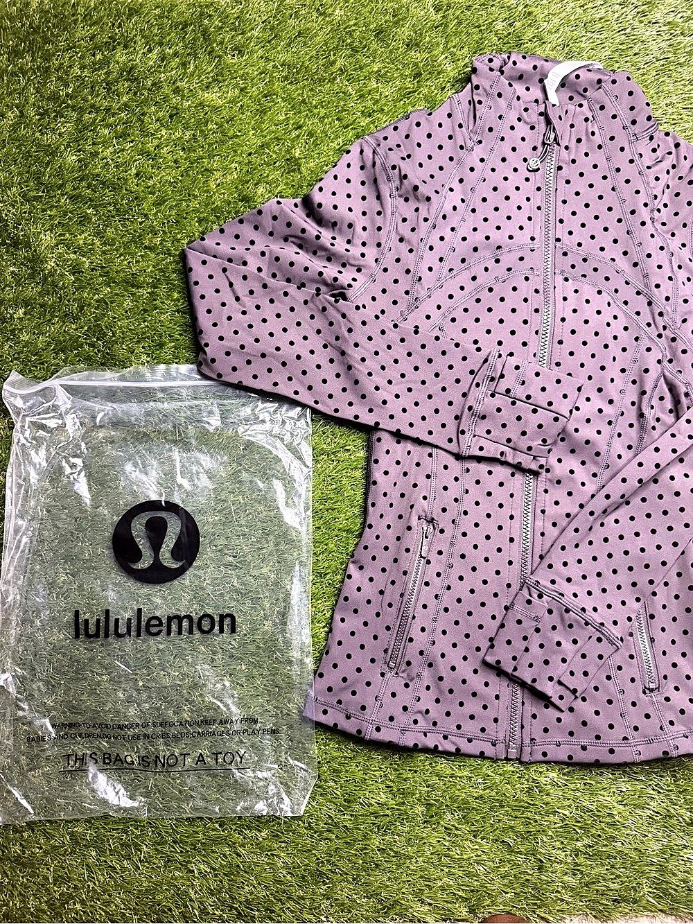 lululemon Define Jacket Nulu *Flocked gray and black Polka Dot Jacket NWT